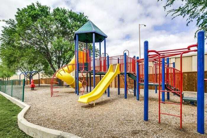 7575 Frankford Rd #B2 - Photo 3 of 11