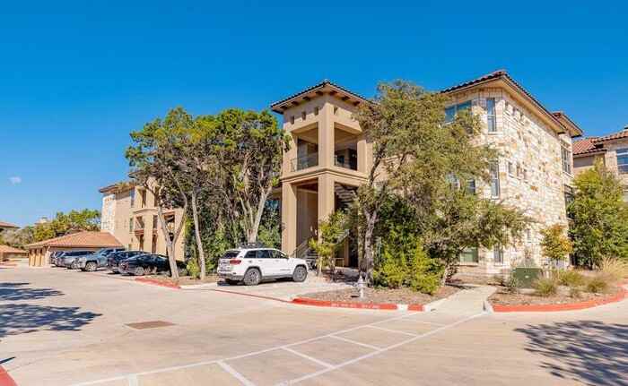 12205 N Lamar Blvd #C3 - Photo 2 of 43