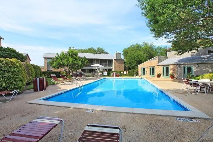 8602 Cinnamon Creek Dr #C1 - Photo 7 of 36