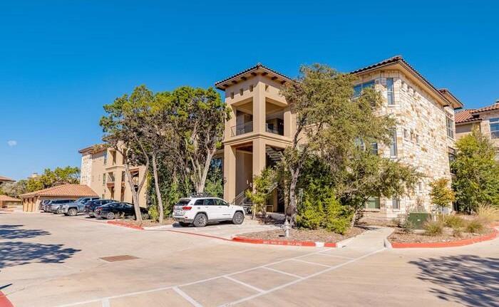 12205 N Lamar Blvd #B6 - Photo 2 of 46