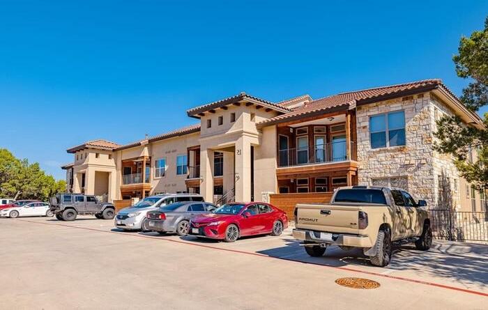 12205 N Lamar Blvd #B6 - Photo 4 of 46