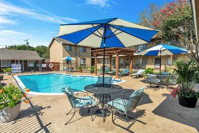 1201 Winifred Dr #B2 - Photo 6 of 39