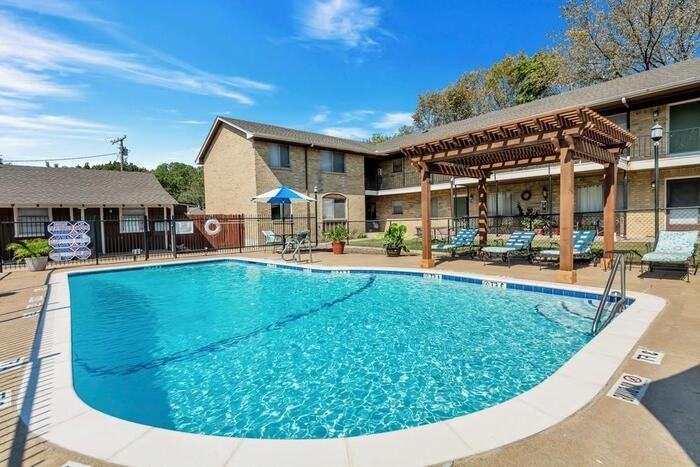 1201 Winifred Dr #B2 - Photo 7 of 39