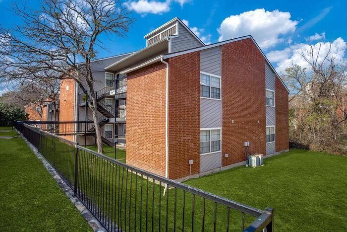 13100 Pandora Dr #B1 - Photo 2 of 22