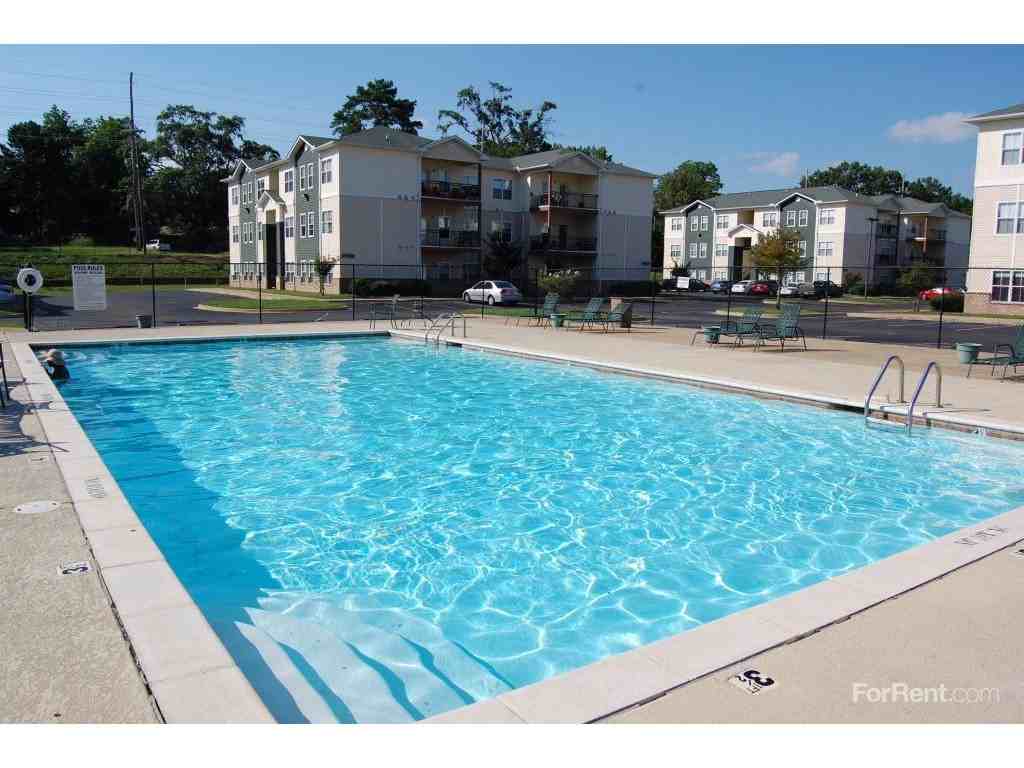 Frog Pond Apartments 3800 University Pkwy, Natchitoches, LA 71457