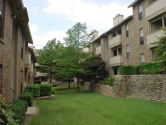 2301 Avenue H E #B5 - Photo 3 of 48