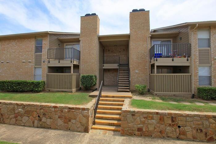 201 W Tarrant Rd #A1 - Photo 2 of 14