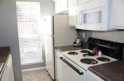 1224 Deuce Dr #B2 - Photo 7 of 10