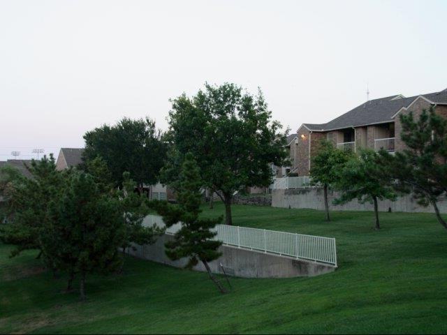 1020 Raleigh Dr #B3 - Photo 4 of 14