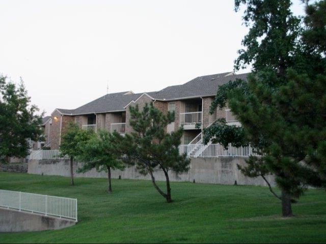 1020 Raleigh Dr #B3 - Photo 5 of 14