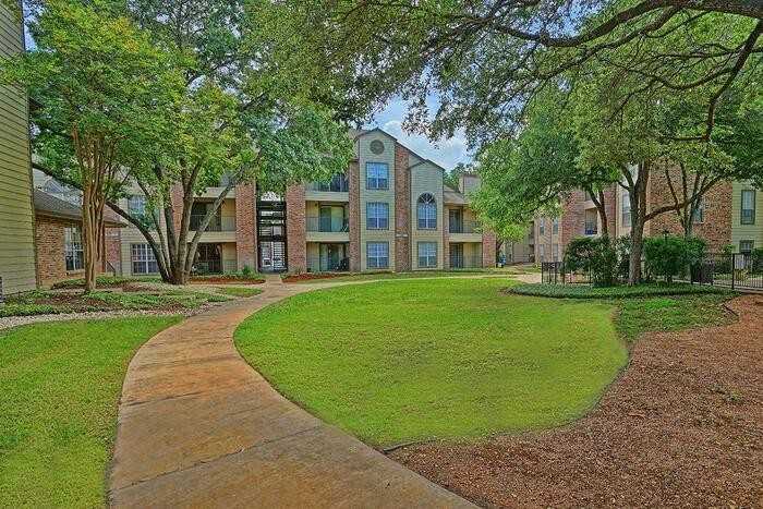 1110 Vista Valet #B2 - Photo 2 of 8