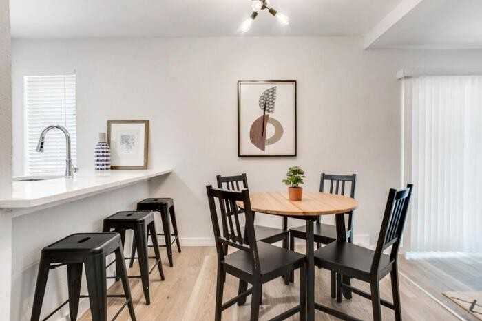 4425 Gilbert Ave #A2 - Photo 3 of 9