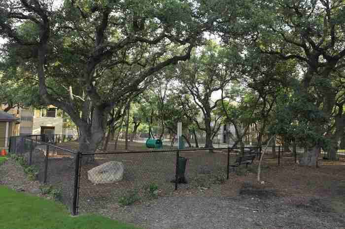 11700 Wallstreet #D1 - Photo 5 of 10