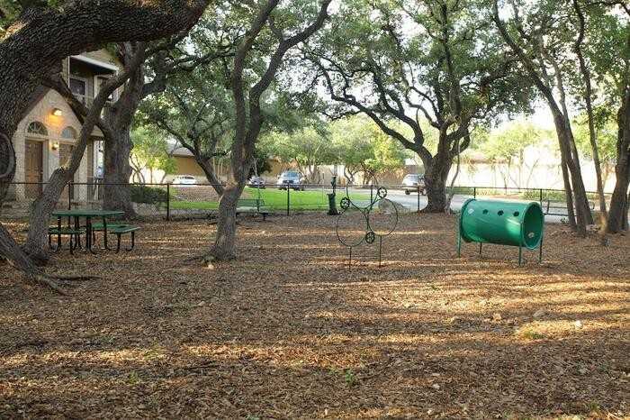 11700 Wallstreet #B1 - Photo 4 of 10