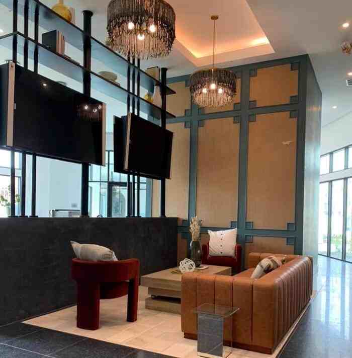 2209 W Pflugerville Pkwy #B1 - Photo 2 of 4