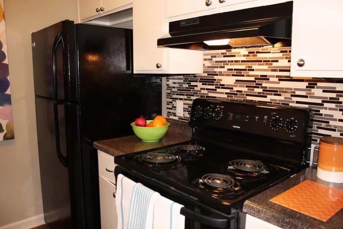 11721 Parliament St #C4 - Photo 5 of 9