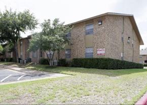 2957 Park Square Dr #B1 - Photo 1 of 1