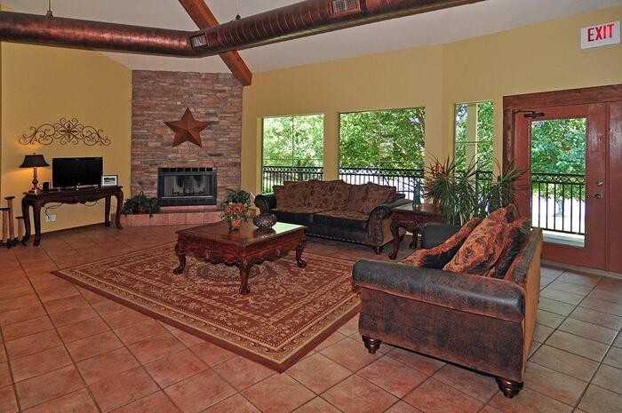 1201 Monterrey Blvd #D2 - Photo 6 of 8