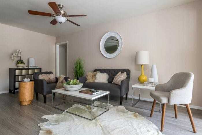 1306 N Plymouth Rd #B3 - Photo 5 of 17