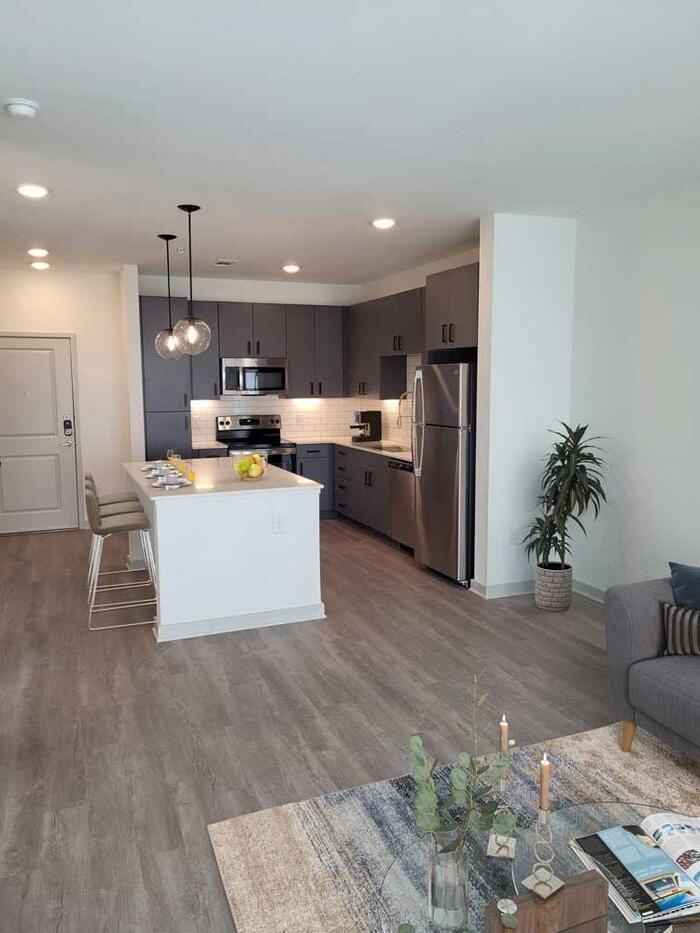 2670 S A W Grimes Blvd #B11 - Photo 4 of 18