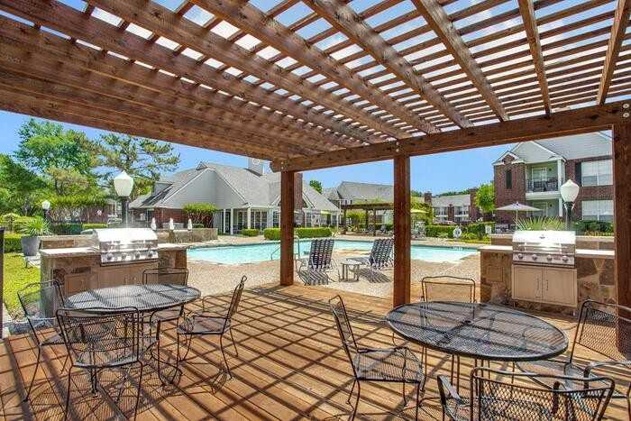 1600 Heritage Dr #B2 - Photo 4 of 24