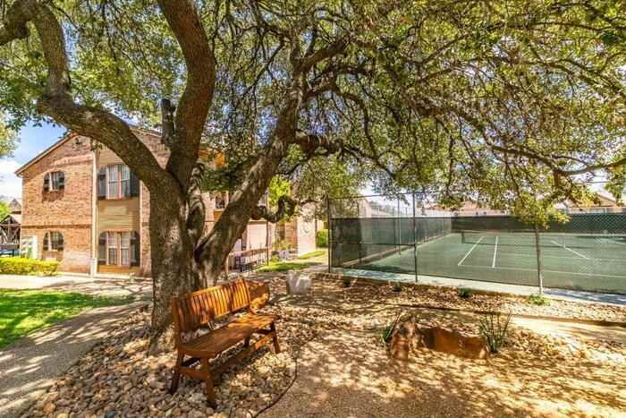 2650 Thousand Oaks Dr #C3 - Photo 3 of 17