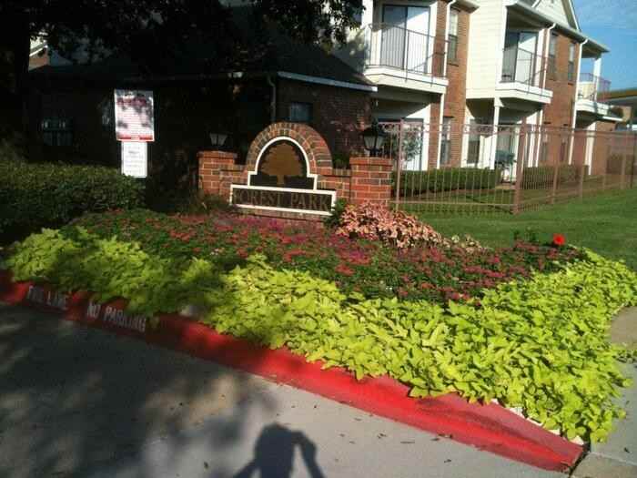 1552 Forest Park Cir #D2 - Photo 2 of 23