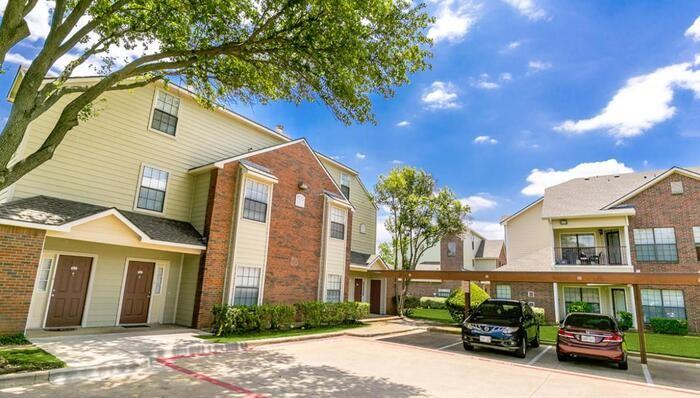 1552 Forest Park Cir #D2 - Photo 5 of 23