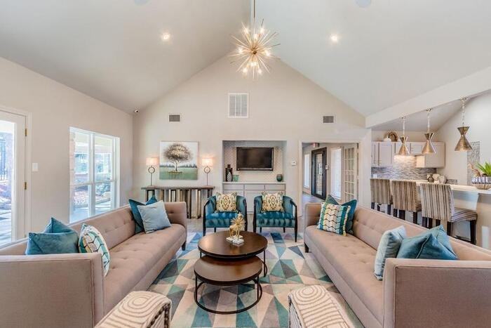 1121 Amherst Dr #C2 - Photo 6 of 23