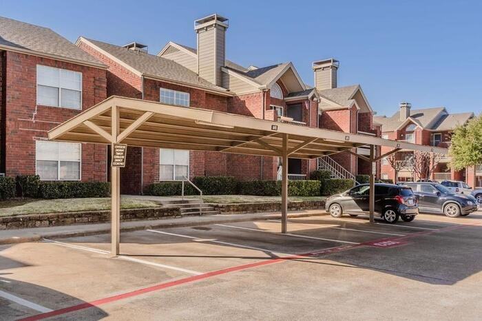 1121 Amherst Dr #B4 - Photo 2 of 23