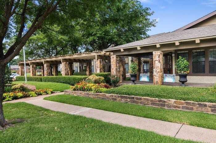 2400 Harwood Rd #D1 - Photo 3 of 24