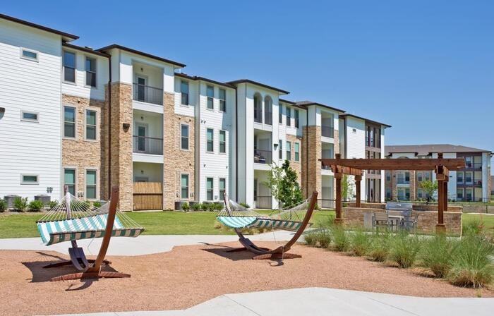 490 Barnes Dr #C4 - Photo 5 of 24