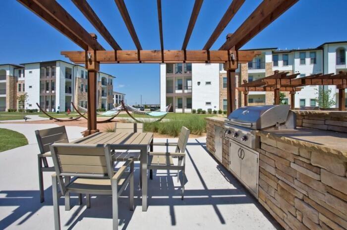 490 Barnes Dr #B3 - Photo 2 of 23