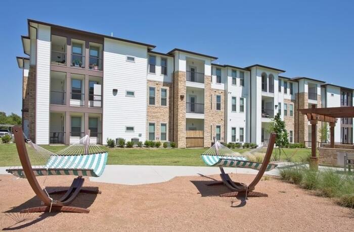 490 Barnes Dr #B3 - Photo 6 of 23