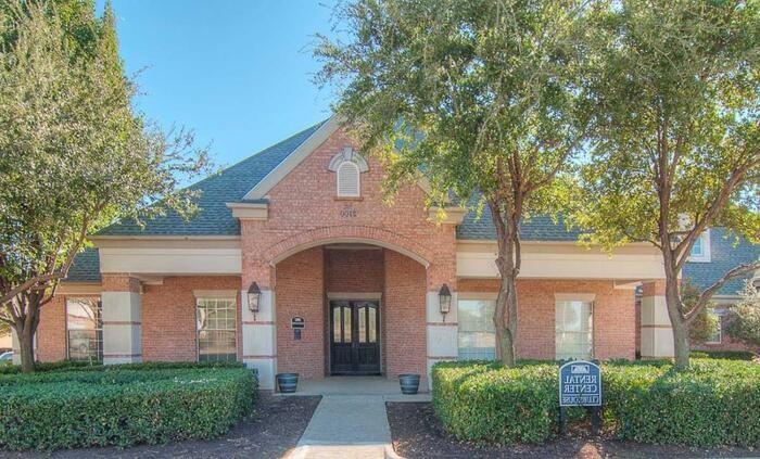 2100 Spencer Rd #D1 - Photo 2 of 14