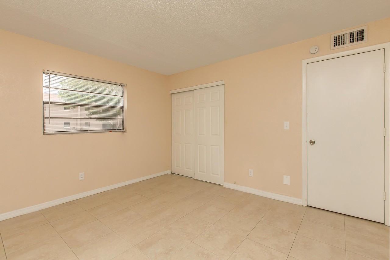 54th Avenue North #1 - Photo 4 of 10