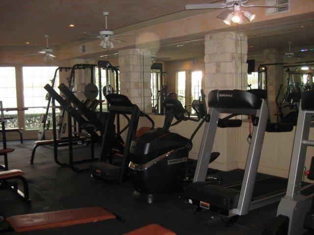 3839 Briargrove Ln #B7 - Photo 6 of 20