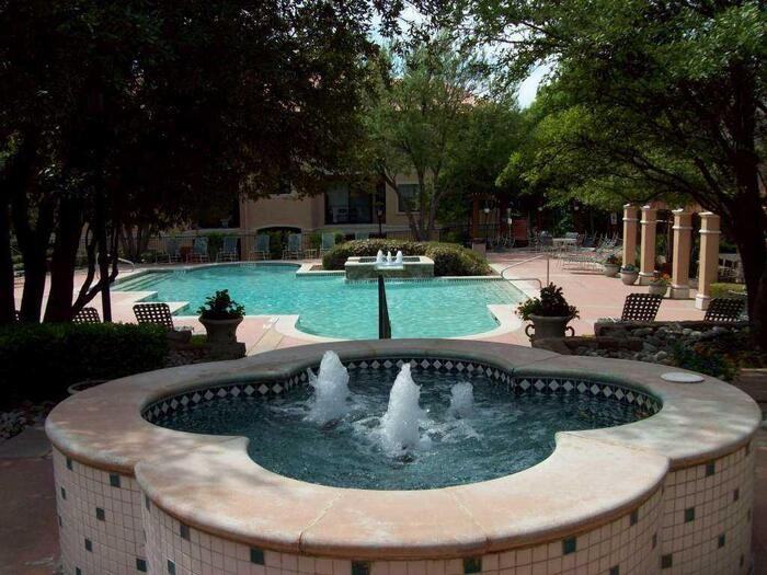 7902 N Macarthur Blvd #D1 - Photo 4 of 21