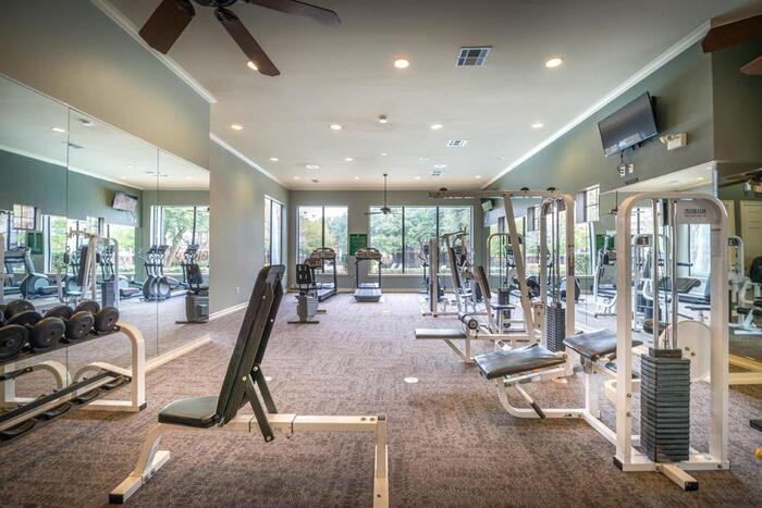 4701 Charles Pl #D4 - Photo 2 of 11