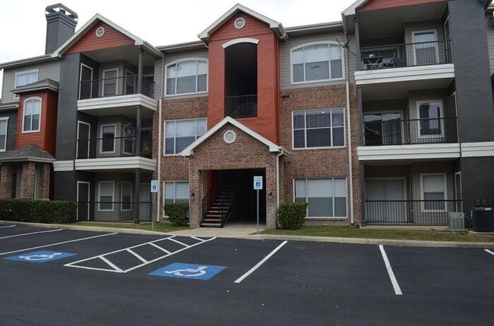 12222 Vance Jackson Rd #C5 - Photo 3 of 30