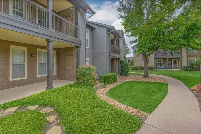 2901 Ridgeview Dr #B3 - Photo 4 of 50