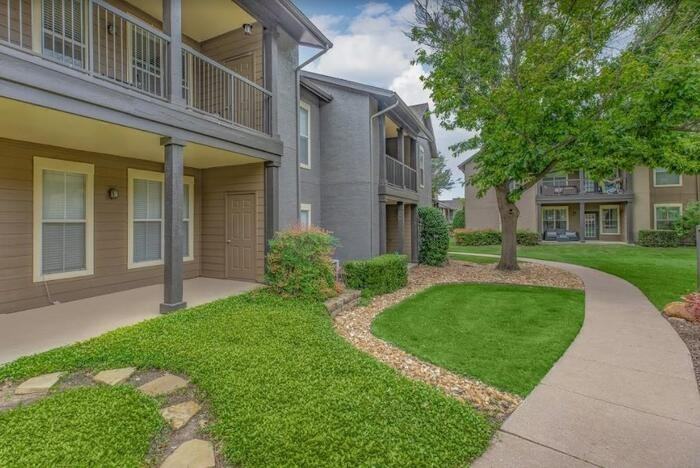 2901 Ridgeview Dr #B4 - Photo 4 of 50