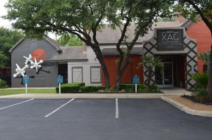 12222 Vance Jackson Rd #B4 - Photo 4 of 29