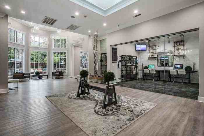 411 Buckingham Rd #B1 - Photo 4 of 33