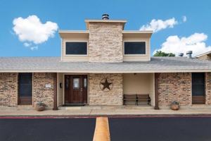 featured image of 7924 Emerald Crest Dr #B1