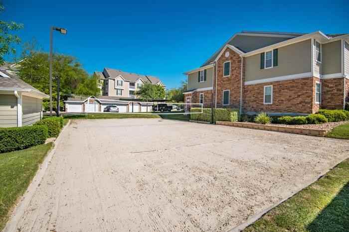 3838 Lockhill Selma Rd #C3 - Photo 4 of 12