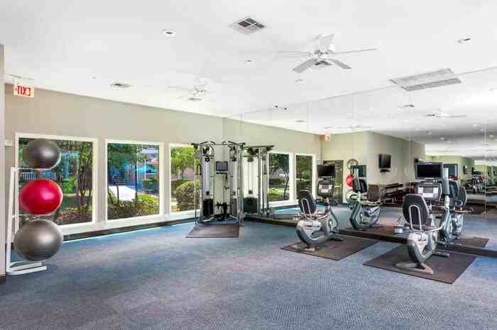 3838 Lockhill Selma Rd #B5 - Photo 6 of 13