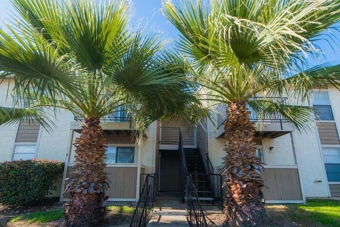 7458 Louis Pasteur Dr #B2 - Photo 4 of 19