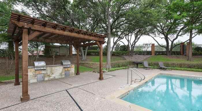 5700 S Hulen St #C2 - Photo 6 of 21