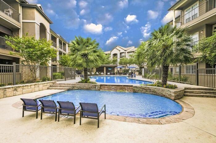 2727 Treble Crk #D2 - Photo 3 of 11